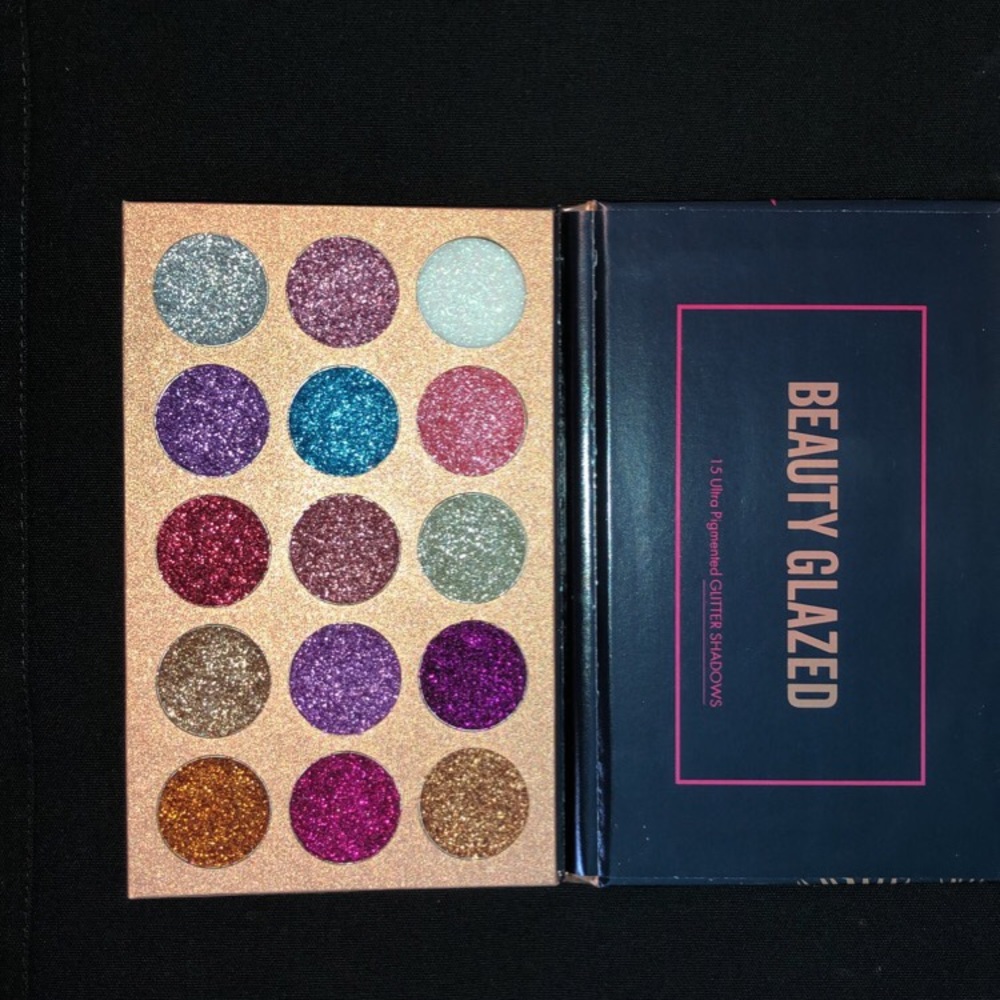 Eyeshadow palette